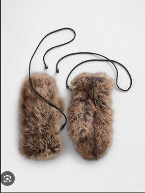 Gap Faux Fur Mittens in Brown